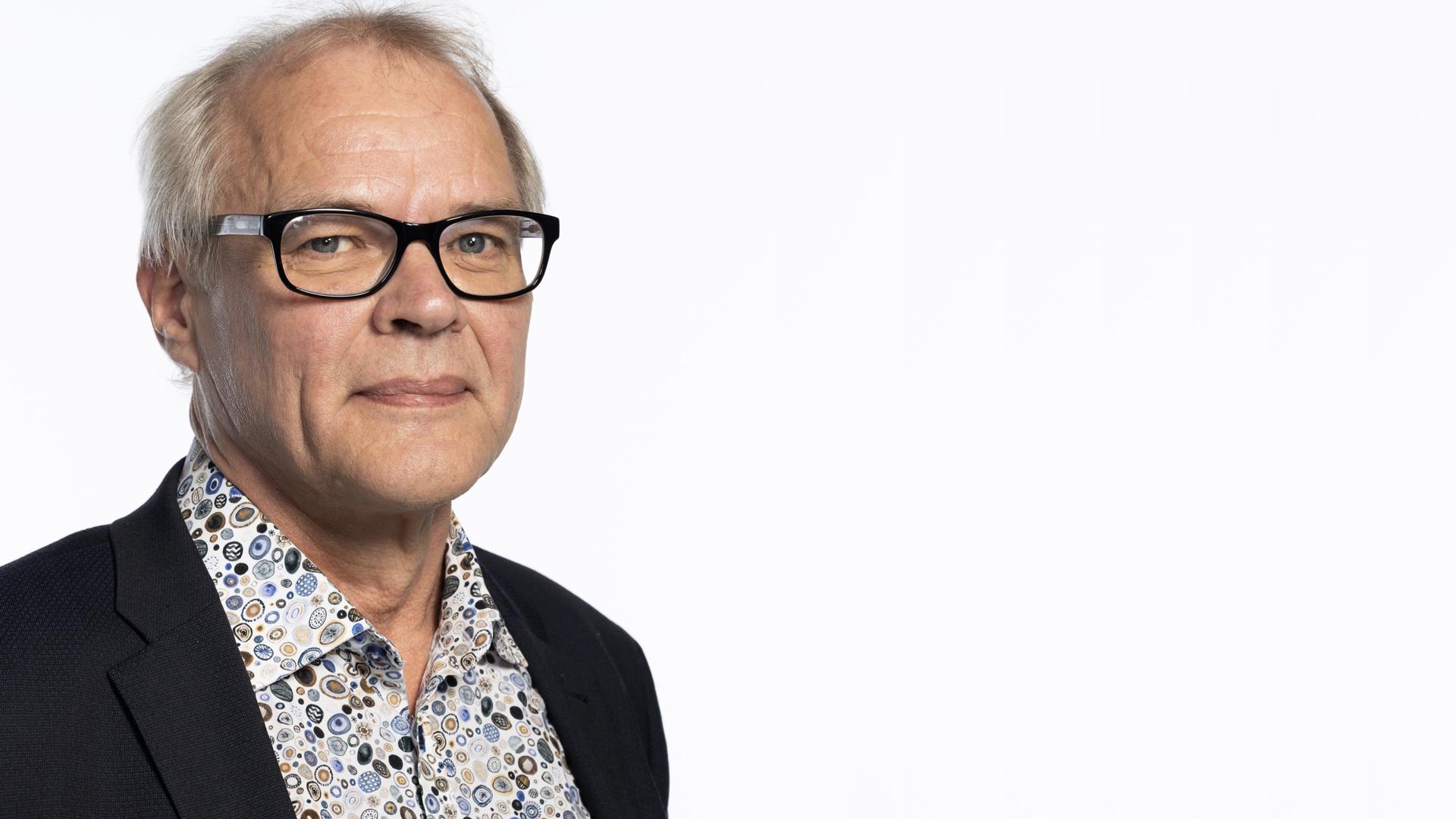 Tiedolla johtaminen